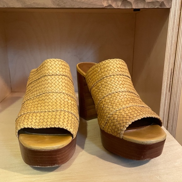 Frye Katie Woven Platform Mule - Size 9 - Picture 2 of 11